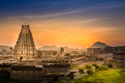 Hampi Tour: Explore the Magnificent Sasivekalu Ganesha & Krishna Temple Pushkarni